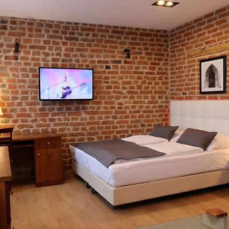 Apartament Przy Rynku Chełmno Buitenkant foto